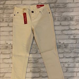 NWT Guess Super low rise slim skinny jeans